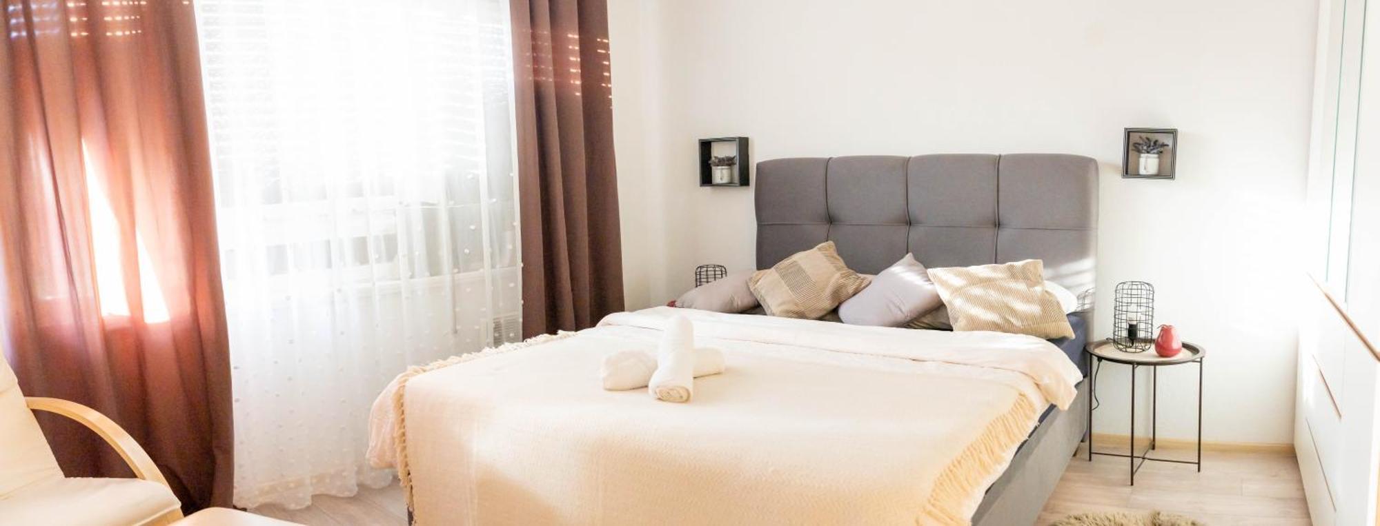 Apartman Lili Knin Eksteriør billede
